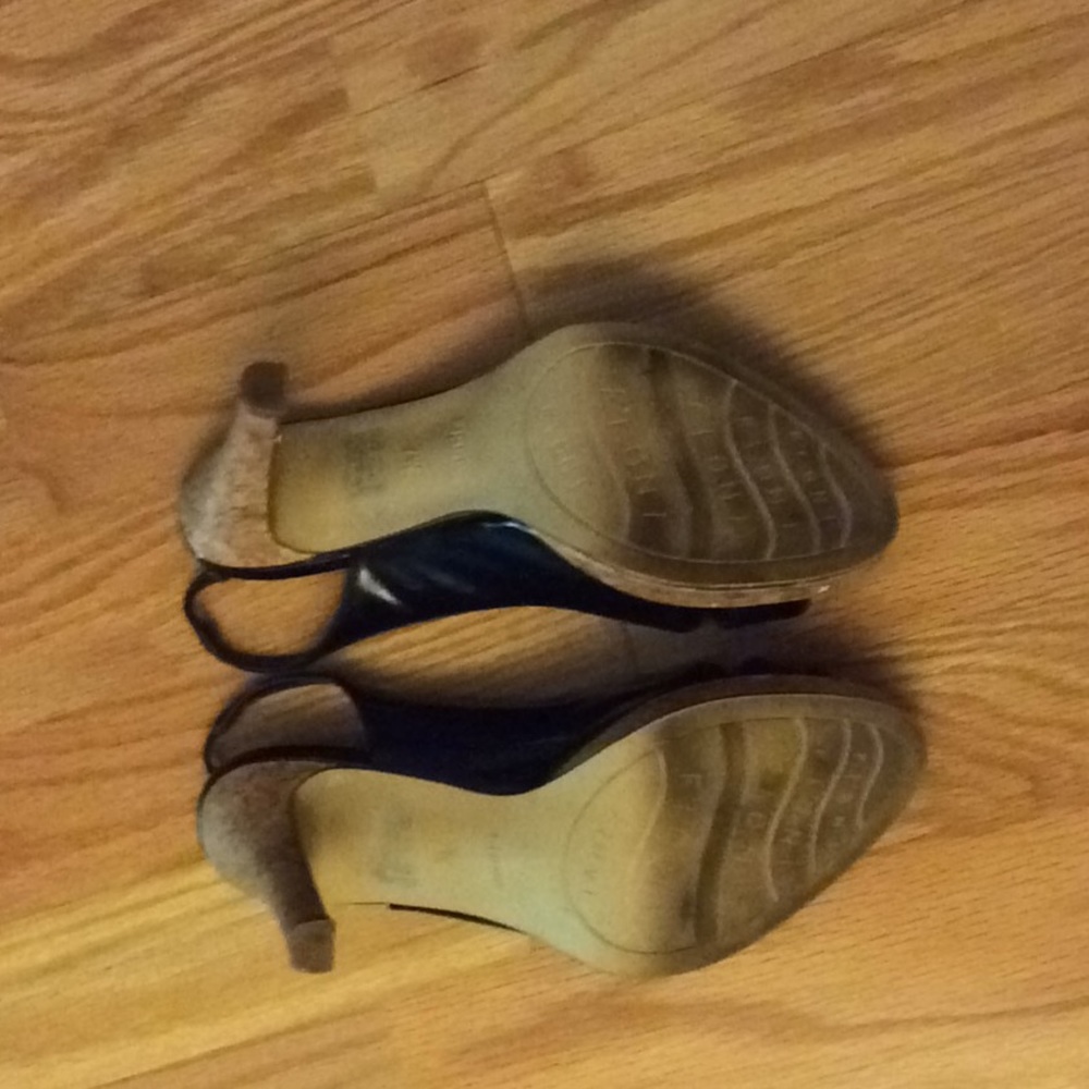 Fioni open toed black high heels - Picture 4 of 5